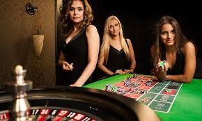femmes croupier casino live roulette